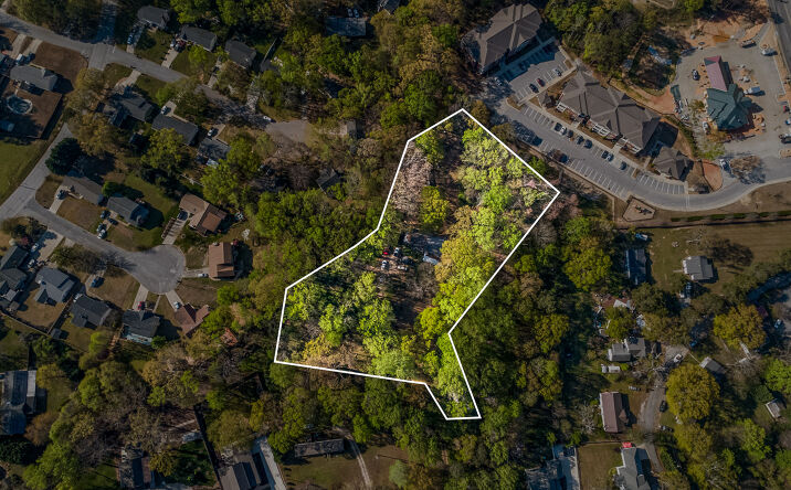 Pictures of Land property located at 301 West Cir, Simpsonville, SC 29681 for sales - image #1