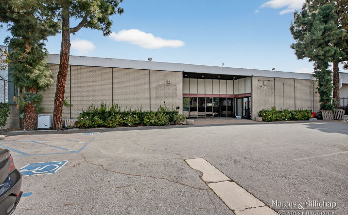Pictures of Industrial property located at 6700 Valjean Ave, Los Angeles, CA 91406 for sales - image #1