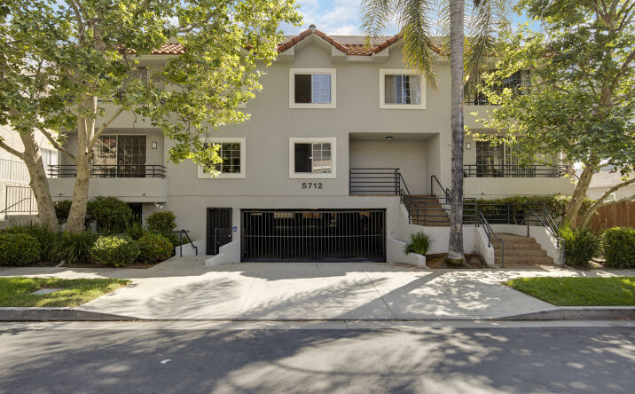 Pictures of Multifamily property located at 5712 Camellia Ave, North Hollywood, CA 91601 for sales - image #1