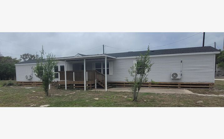 Pictures of Business for Sale, Mobile Home Park, Multifamily property located at 1145 Heron Ln, Rockport, TX 78382 for sales - image #1