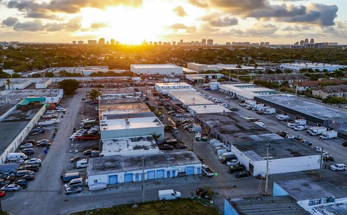 Pictures of Industrial property located at 1000 NE 43rd Ct, Oakland Park, FL 33334 for sales - image #1