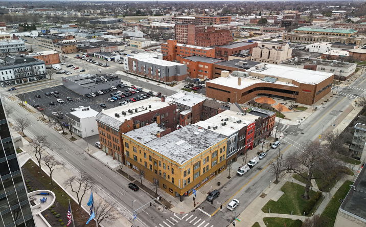 Pictures of Business for Sale, Multifamily, Office, Retail property located at 901 Madison Ave, Toledo, OH 43604 for sales - image #1