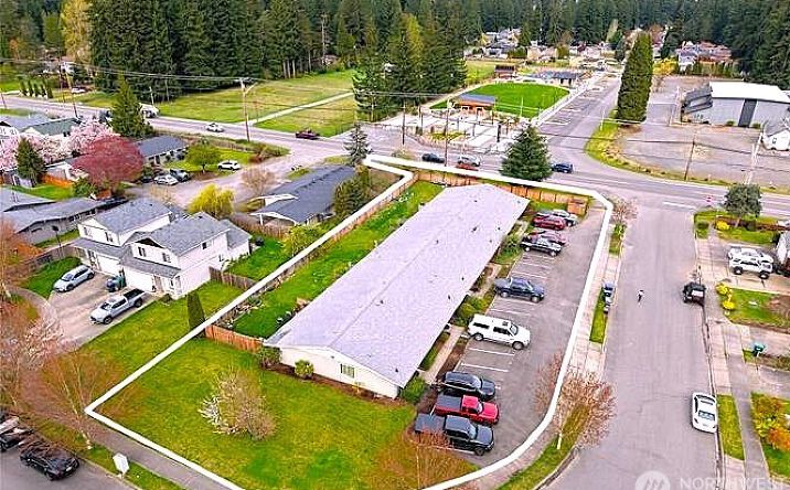 Pictures of Multifamily property located at 17820 Smokey Point Blvd, Arlington, WA 98223 for sales - image #1