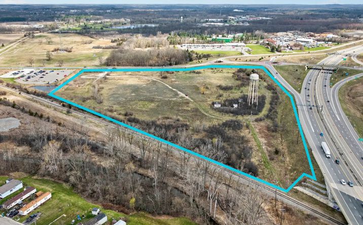 Pictures of Land property located at 435 Eight Mile Rd, Whitmore Lake, MI 48189 for sales - image #1