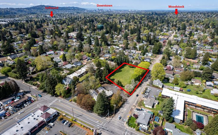Pictures of Land, Multifamily property located at 4215 SE King Rd, Milwaukie, OR 97222 for sales - image #1
