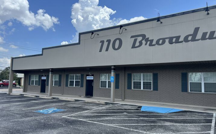 Pictures of Office, Retail property located at 110 N Broadway St, La Porte, TX 77571 for sales - image #1