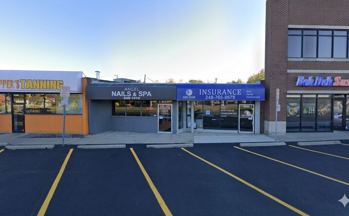 Pictures of Retail property located at 32844 Woodward Ave, Royal Oak, MI 48073 for sales - image #1