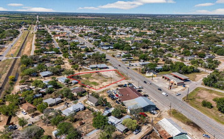 Pictures of Land, Mixed Use property located at 518 N Teel Dr, Devine, TX 78016 for sales - image #1