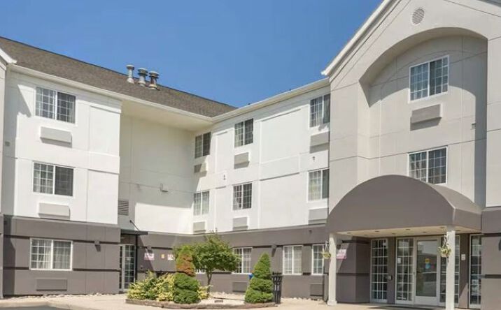 Pictures of Hospitality property located at 250 Business Center Dr, Horsham, PA 19044 for sales - image #1