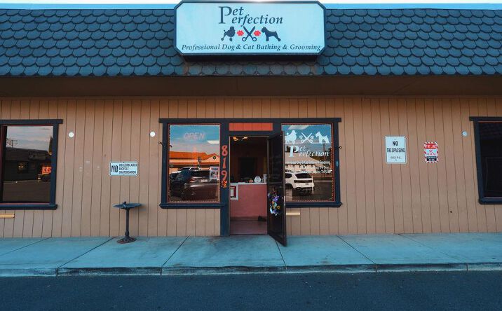 Pictures of Business for Sale, Mixed Use, Special Purpose property located at 819 W F St, Oakdale, CA 95361 for sales - image #1
