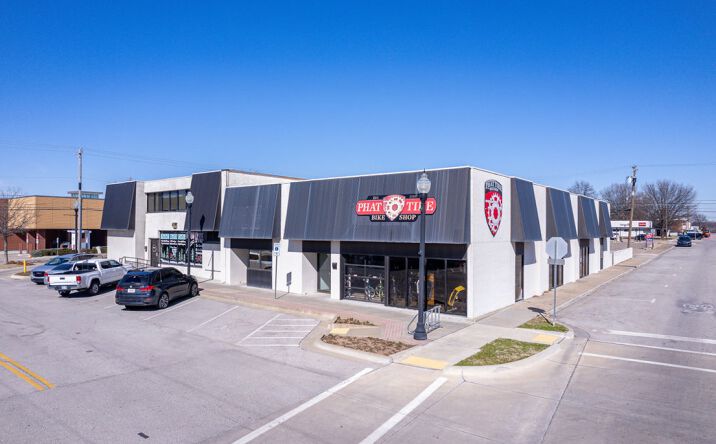 Pictures of Mixed Use, Office, Retail property located at 120 E Commercial St, Broken Arrow, OK 74012 for sales - image #1