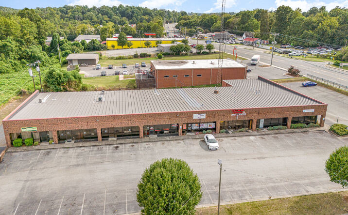 Pictures of Retail property located at 2641 Randleman Rd, Greensboro, NC 27406 for sales - image #1