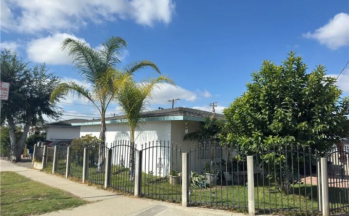 Pictures of Multifamily property located at 1949 Fruitvale, El Monte, CA 91733 for sales - image #1