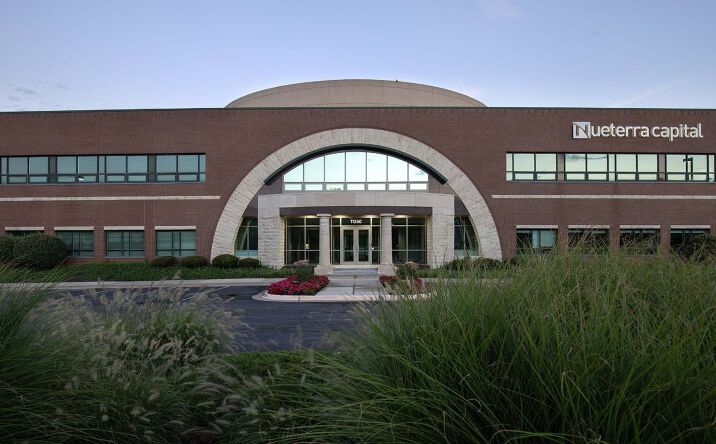 Pictures of Office property located at 11350 Tomahawk Creek Parkway, Leawood, KS 66211 for sales - image #1