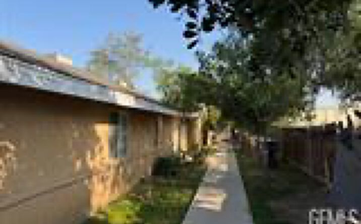 Pictures of Multifamily property located at 3038 Virginia Ave, Bakersfield, CA 93307 for sales - image #1