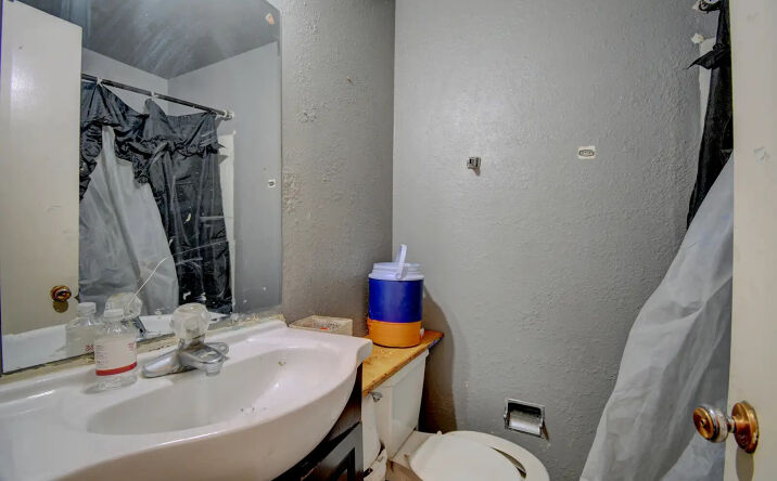 Pictures of Multifamily property located at 443 Alcazar St SE, Albuquerque, NM 87108 for sales - image #1