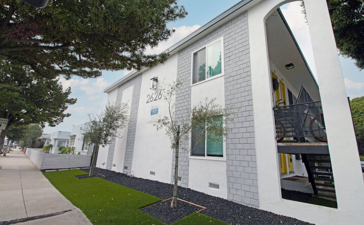 Pictures of Multifamily property located at 2626 Cloverfield Blvd, Santa Monica, CA 90405 for sales - image #1
