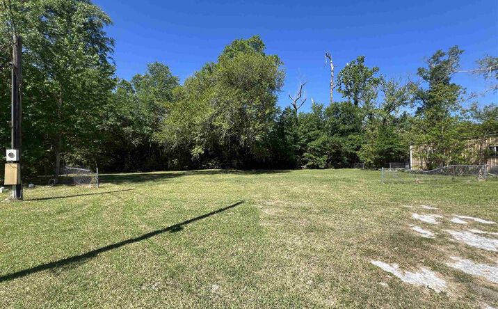 Pictures of Land property located at 1650 Daigle, Sulphur, LA 70663 for sales - image #1