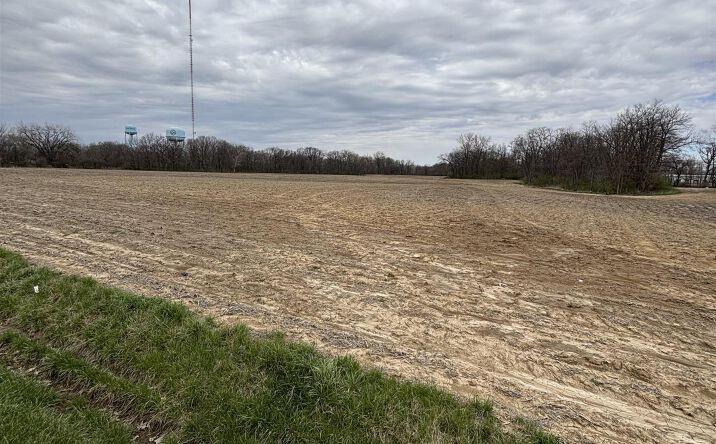Pictures of Land property located at PINECREST Drive, East Peoria, IL 61611 for sales - image #1