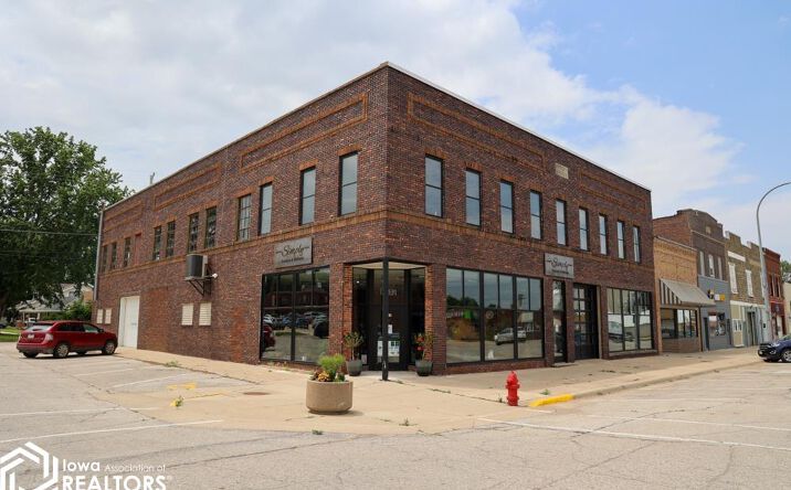 Pictures of Office, Retail property located at 601 2nd St, Ida Grove, IA 51445 for sales - image #1