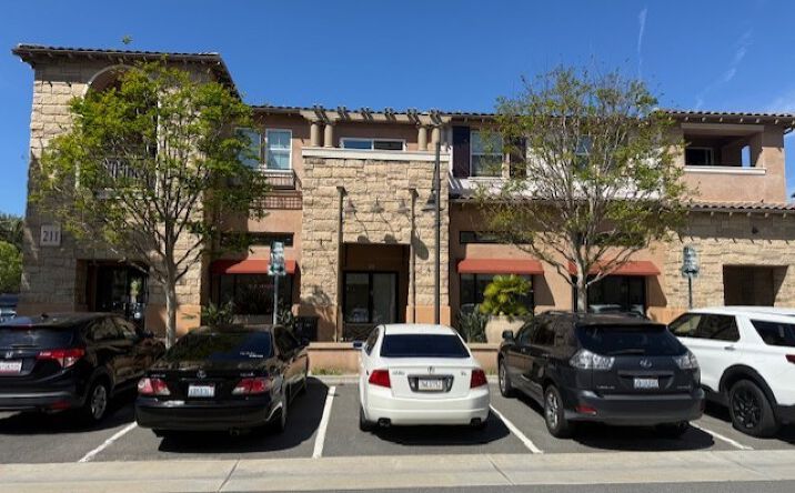 Pictures of Office property located at 211 Village Commons Boulevard , 13, Camarillo, CA 93012 for sales - image #1