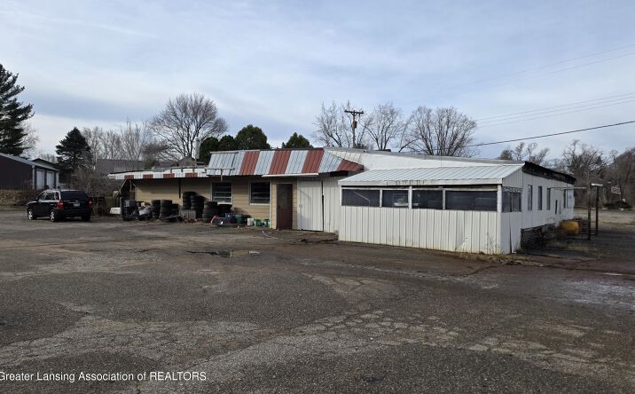 Pictures of Special Purpose property located at 6702 Lansing Road, Charlotte, MI 48813 for sales - image #1