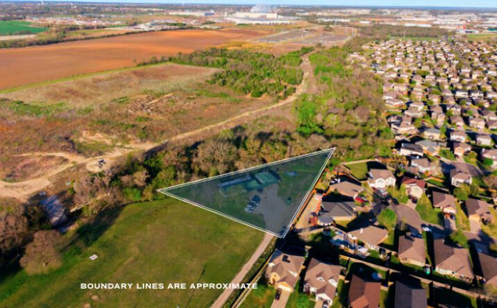 Pictures of Office, Industrial, Special Purpose property located at 6400 S IH35, Hewitt, TX 76643 for sales - image #1