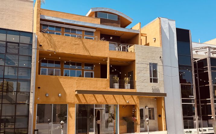Pictures of Multifamily, Mixed Use property located at 2216 Main St, Santa Monica, CA 90405 for sales - image #1