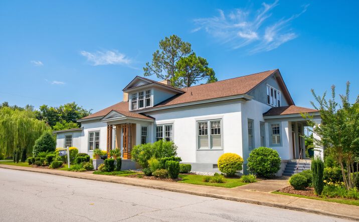 Pictures of Office, Mixed Use property located at 909 College St, Newberry, SC 29108 for sales - image #1