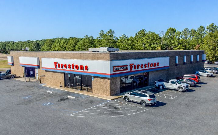 Pictures of Retail property located at 8902 Jewella Ave, Shreveport, LA 71118 for sales - image #1