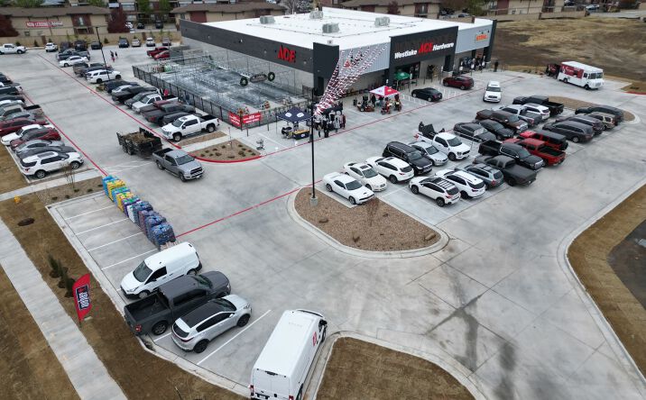 Pictures of Retail property located at 679 W 101st Pl S, Jenks, OK 74037 for sales - image #1