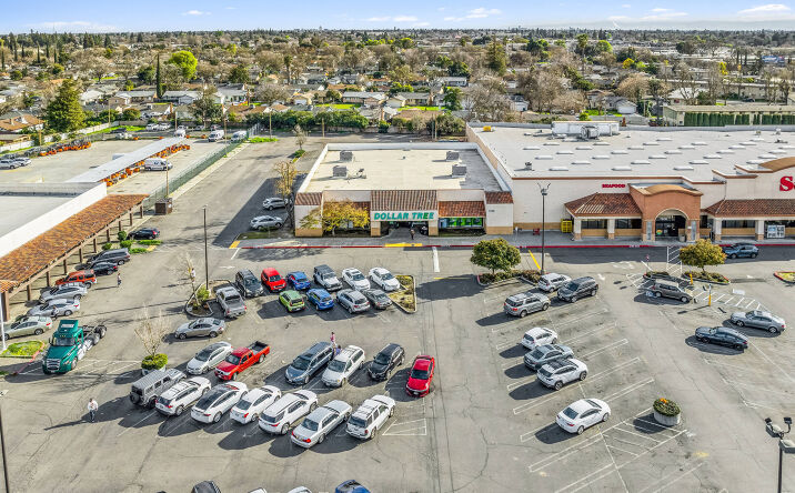 Pictures of Retail property located at 7528 Pacific Ave, Stockton, CA 95207 for sales - image #1