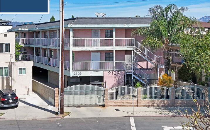 Pictures of Multifamily property located at 2109 Manitou Ave, Los Angeles, CA 90031 for sales - image #1