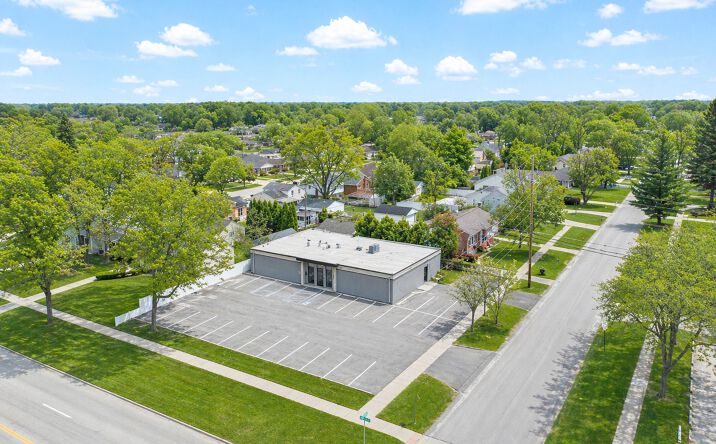 Pictures of Retail, Office property located at 30737 7 Mile, Livonia, MI 48152 for sales - image #1