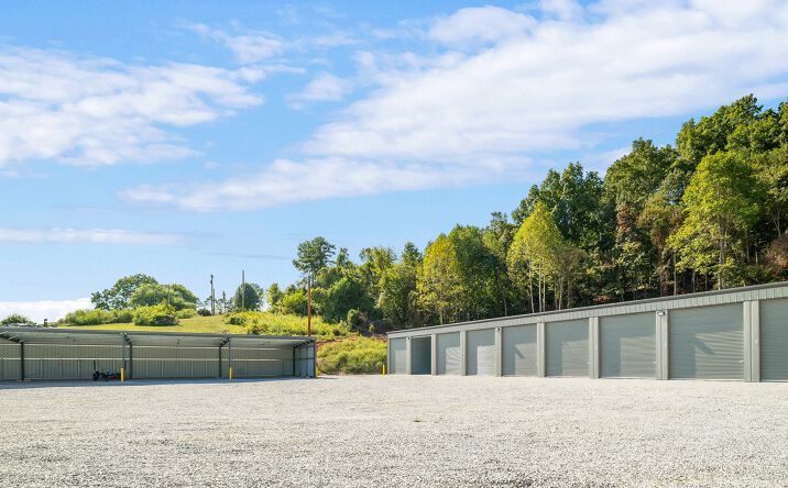 Pictures of Industrial, Self Storage property located at 1174 Flat Hollow Rd, Speedwell, TN 37870 for sales - image #1