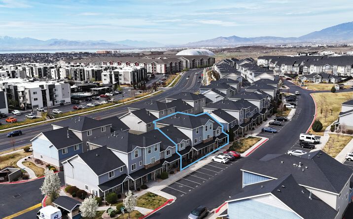 Pictures of Multifamily property located at 200-208 N 680 E, Vineyard, UT 84059 for sales - image #1