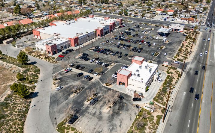Pictures of Retail property located at 38709 Tierra Subida Ave, Palmdale, CA 93551 for sales - image #1