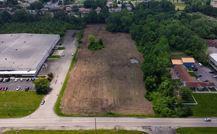 Pictures of Land property located at Groves Rd, Columbus, OH 43232 for sales - image #1