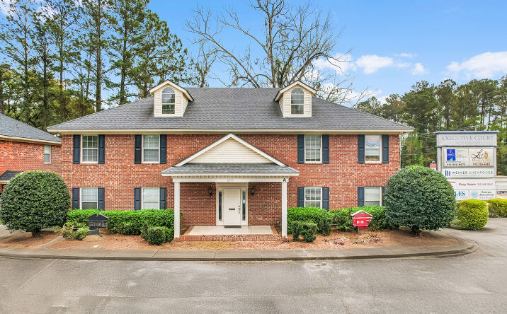 Pictures of Office property located at 10375 Ford Ave, Richmond Hill, GA 31324 for sales - image #1