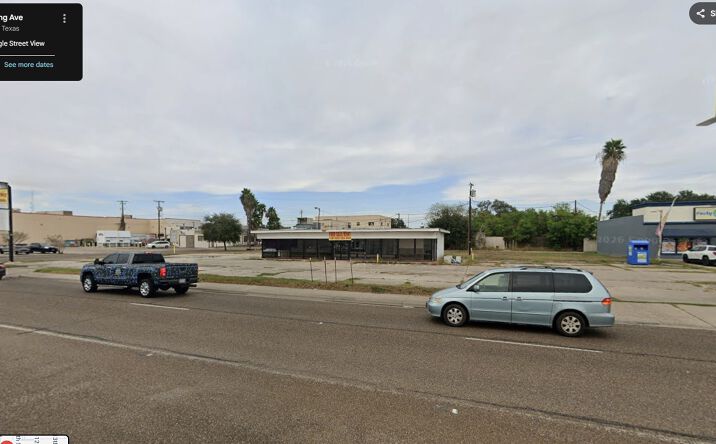 Pictures of Office, Retail property located at 606 E King Ave., Kingsville, TX 78363 for sales - image #1