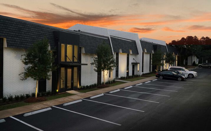 Pictures of Multifamily property located at 3655 Old Shell Rd, Mobile, AL 36608 for sales - image #1