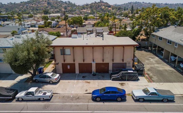 Pictures of Multifamily property located at 1109 E Lexington, El Cajon, CA 92019 for sales - image #1