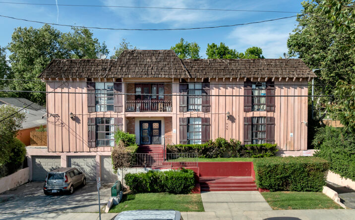 Pictures of Multifamily property located at 729 Raleigh St, Glendale, CA 91205 for sales - image #1