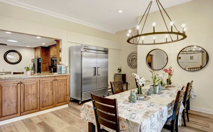 Pictures of Senior Living, Special Purpose property located at 15825 N 19th Pl, Phoenix, AZ 85022 for sales - image #1