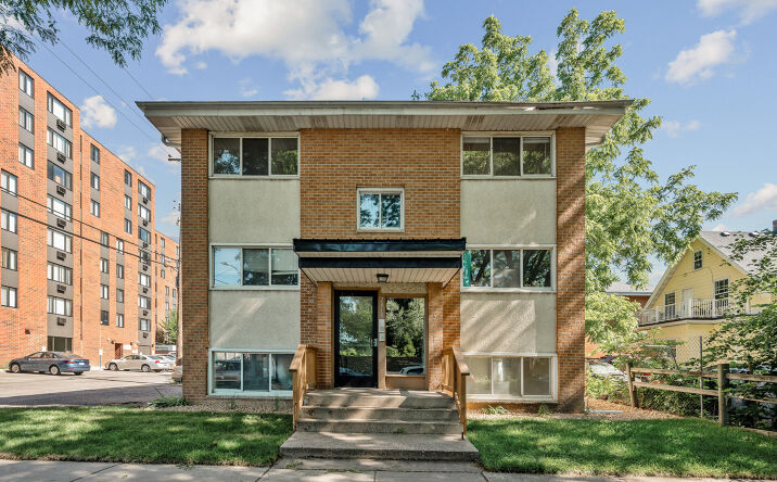 Pictures of Multifamily property located at 2818 E 31st St, Minneapolis, MN 55406 for sales - image #1