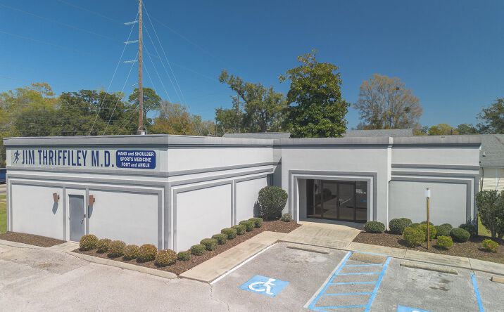 Pictures of Mixed Use, Office, Retail property located at 1639 E Pass Rd, Gulfport, MS 39507 for sales - image #1