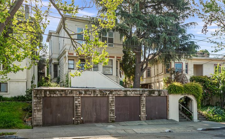 Pictures of Multifamily property located at 320 Athol Ave, Oakland, CA 94606 for sales - image #1