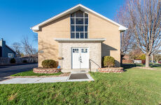 31572689