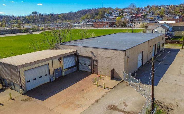Pictures of Office property located at 10 3rd St., Charleroi, PA 15022 for sales - image #1