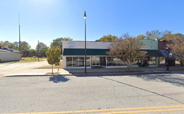 Pictures of Retail property located at 125 2nd Street, Cheraw, SC 29520 for sales - image #1